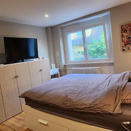 Chambre Dans Industriel Avec Jardin Privatunterkunft *